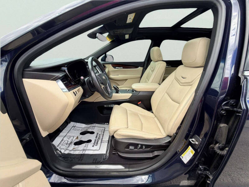2017 Cadillac XT5 Premium Luxury
