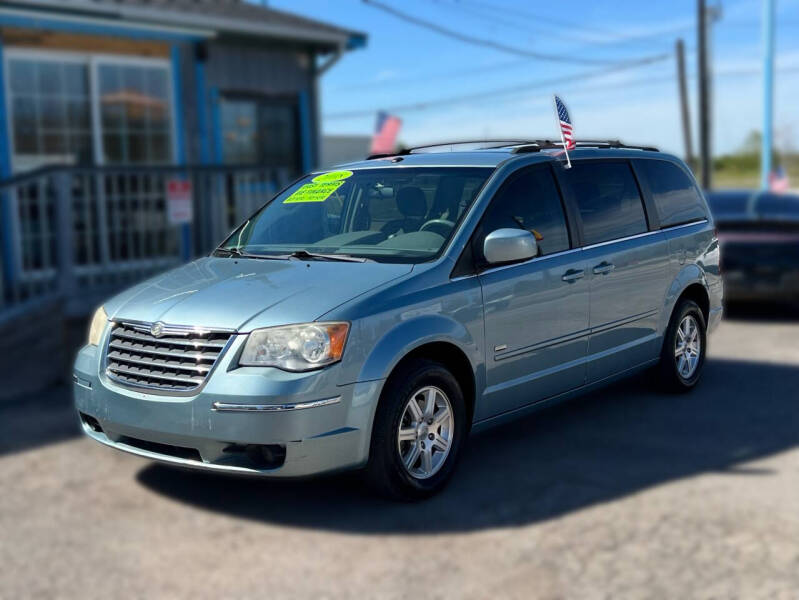 2008 Chrysler Town and Country for sale at Auto Plan in La Porte TX