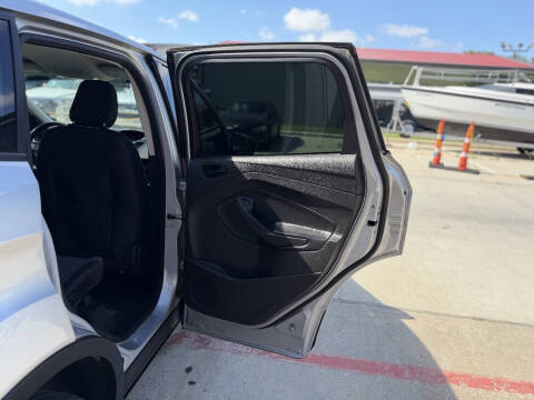 2019 Ford Escape S
