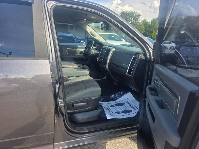 2016 RAM 1500 SLT