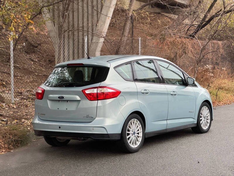 2013 Ford C-Max SE photo 8