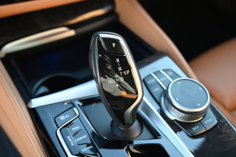 2022 BMW 5 Series M550i xDrive