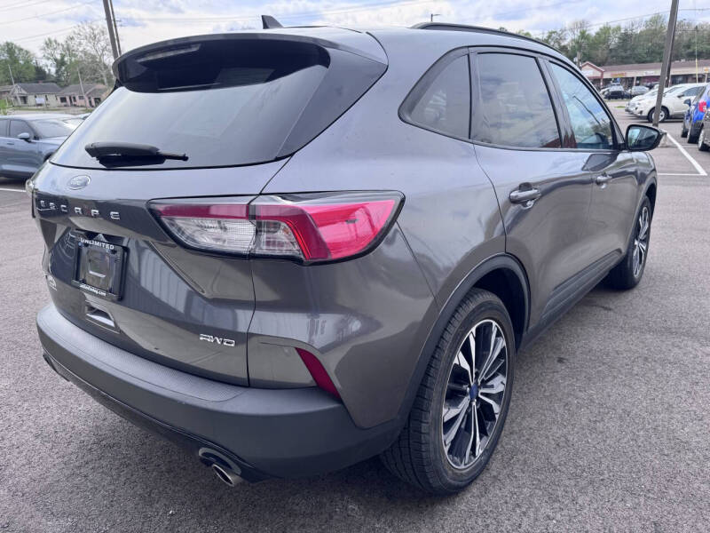 2022 Ford Escape SE