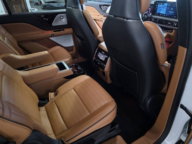 2025 Lincoln Aviator Black Label