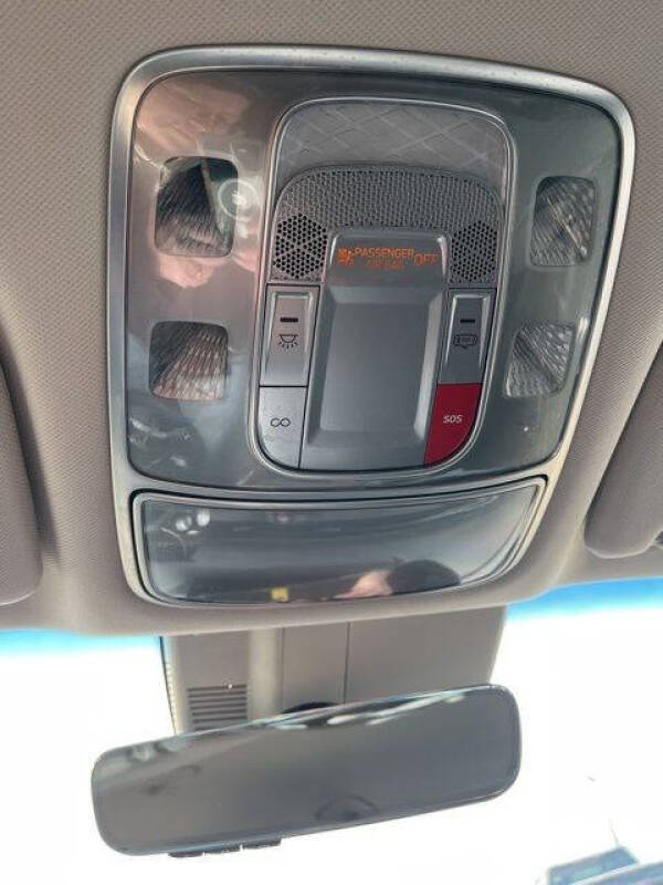 2023 Genesis G80