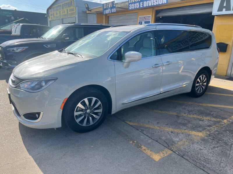2020 Chrysler Pacifica Touring L Plus