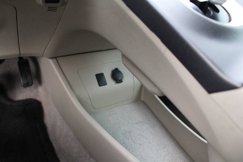 2011 Toyota Prius Five