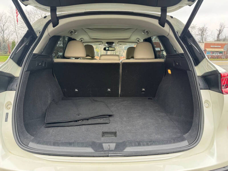 2019 Infiniti QX50 Essential