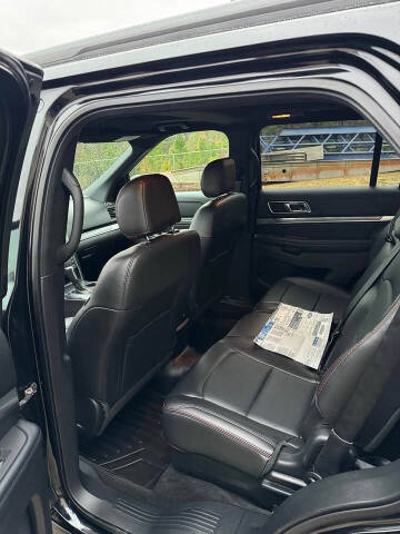 2017 Ford Explorer Sport