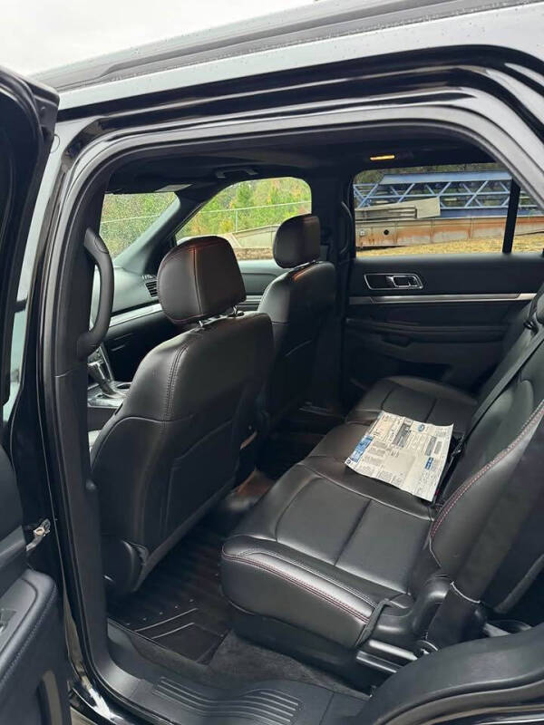 2017 Ford Explorer Sport