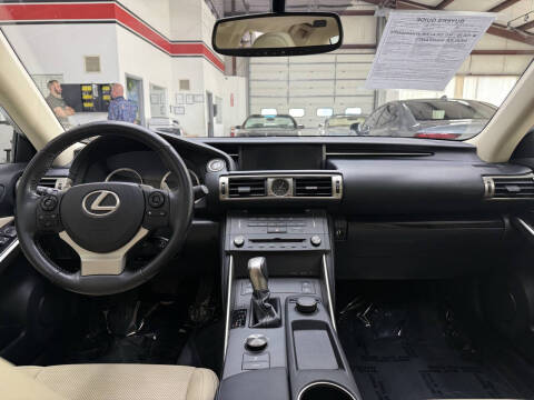 2015 Lexus IS 250