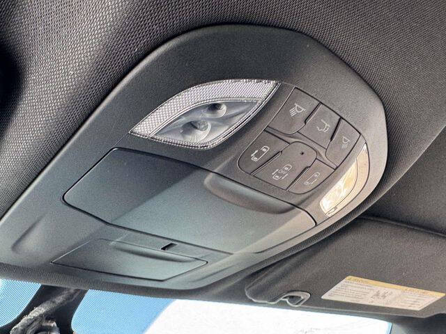 2024 Chrysler Pacifica Plug-In Hybrid Select