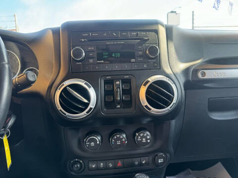 2013 Jeep Wrangler Unlimited Sahara