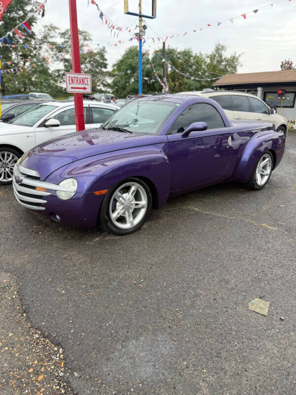 2004 Chevrolet SSR LS