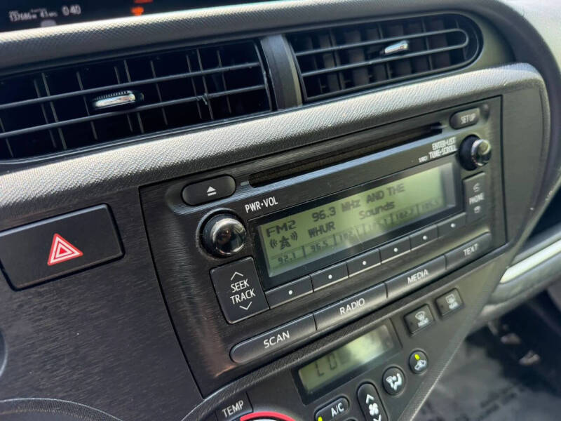 2014 Toyota Prius c