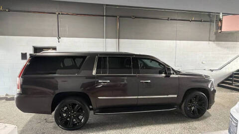 2016 Cadillac Escalade ESV Luxury Collection