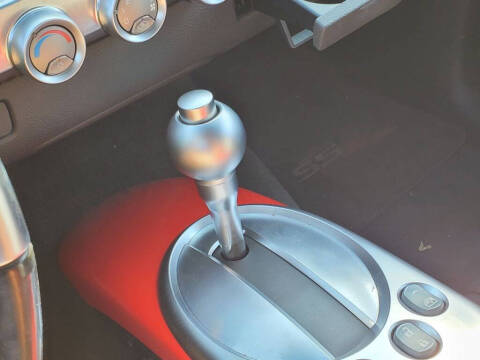 2004 Chevrolet SSR LS