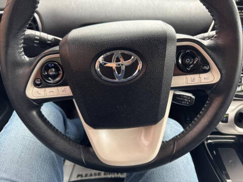 2017 Toyota Prius Four Touring