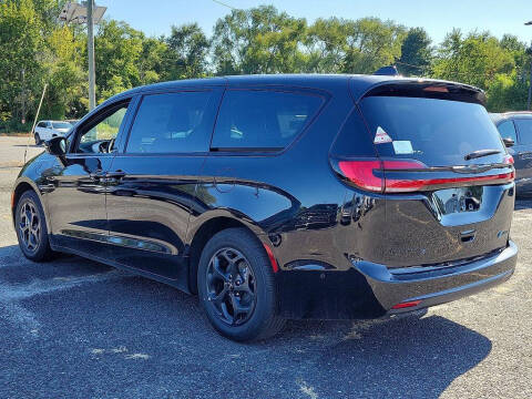 2023 Chrysler Pacifica Plug-In Hybrid Limited