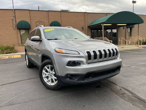 2015 Jeep Cherokee for sale at Modern Auto in Denver CO