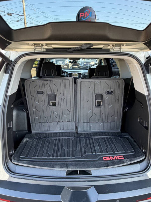 2017 GMC Acadia SLE-2