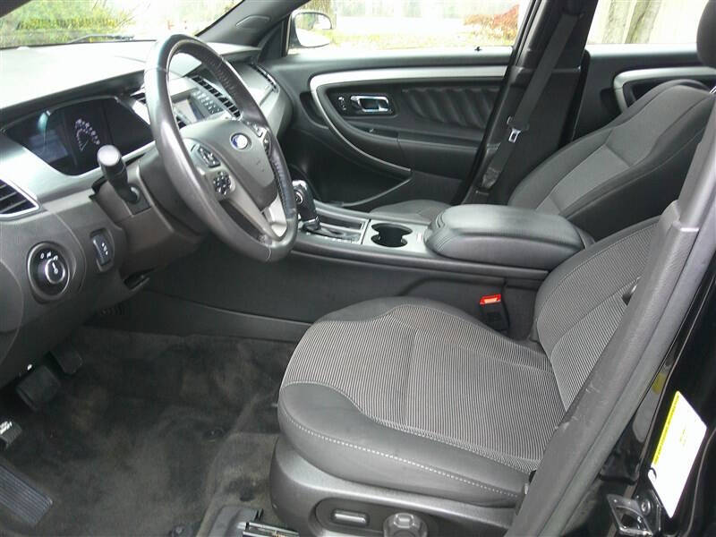 2018 Ford Taurus SEL