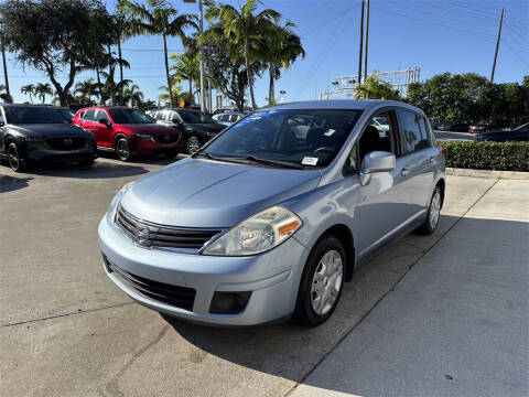 2011 Nissan Versa 1.8 S