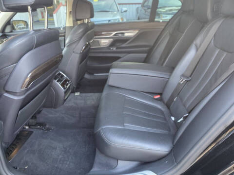 2018 BMW 7 Series 740i