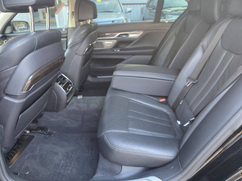 2018 BMW 7 Series 740i