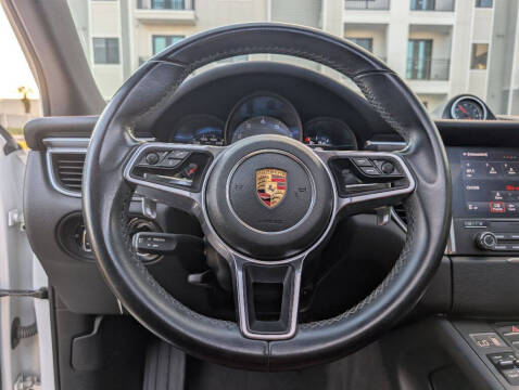 2018 Porsche Macan S