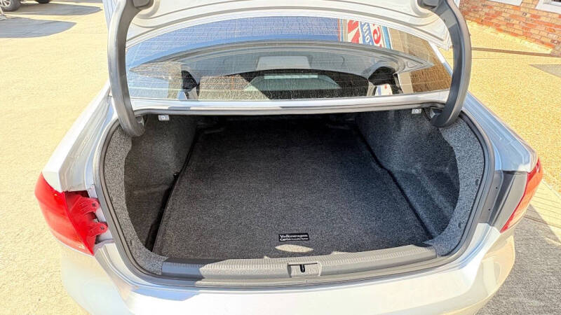 2015 Volkswagen Passat 1.8T SE