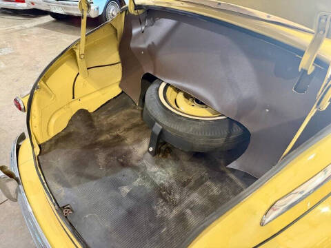 1948 Ford Super Deluxe