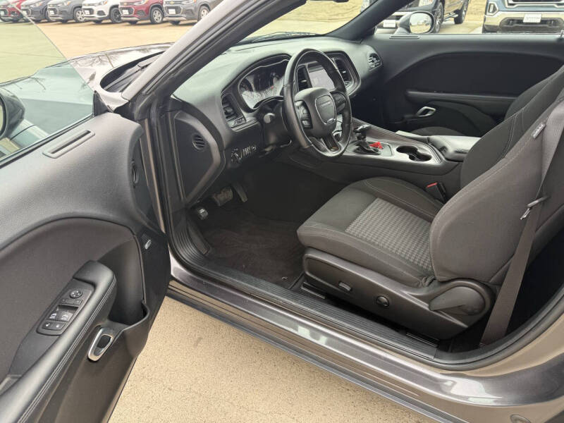 2023 Dodge Challenger SXT