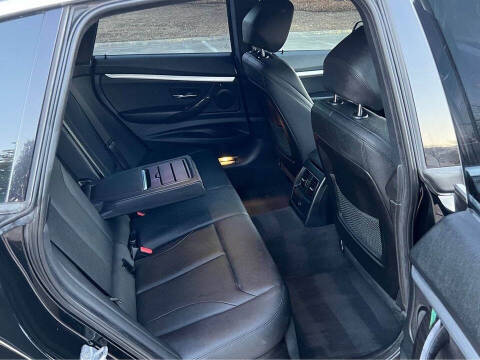 2017 BMW 3 Series 330i xDrive Gran Turismo