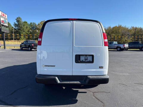 2021 Chevrolet Express 2500