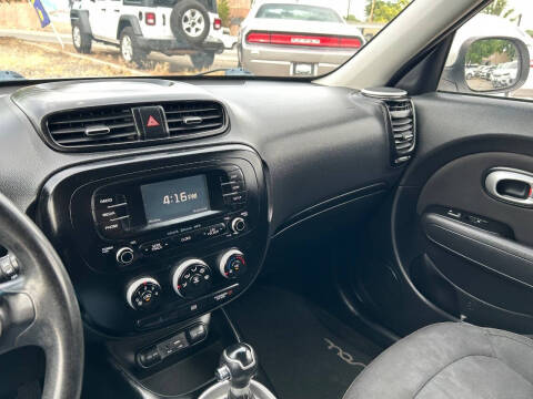 2016 Kia Soul +