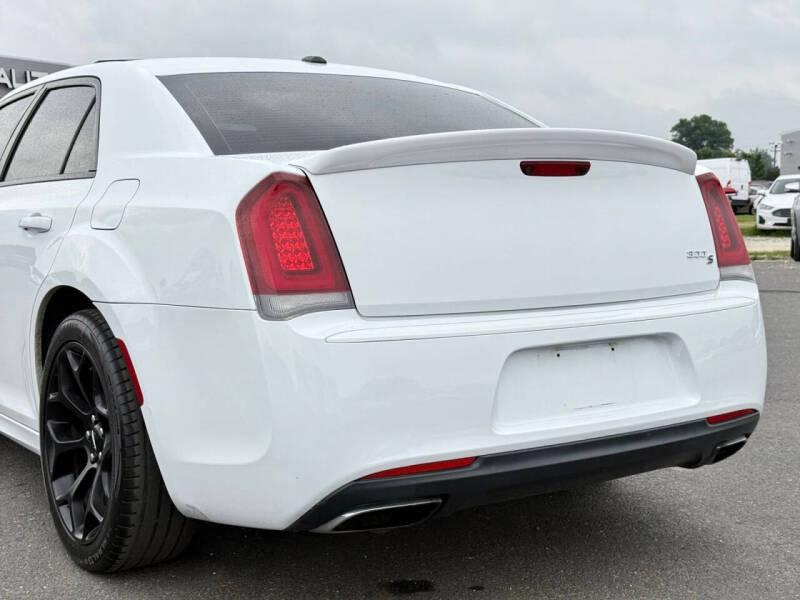 2017 Chrysler 300 S
