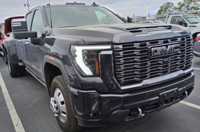 Used 2024 GMC Sierra 3500HD Denali Ultimate with VIN 1GT49YEY9RF340469 for sale in Bloomington, IL