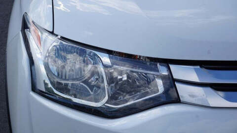 2015 Mitsubishi Outlander SE