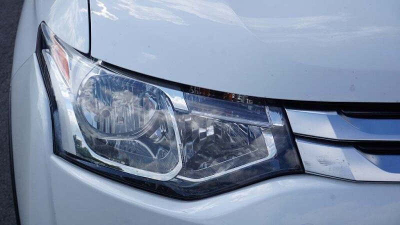 2015 Mitsubishi Outlander SE