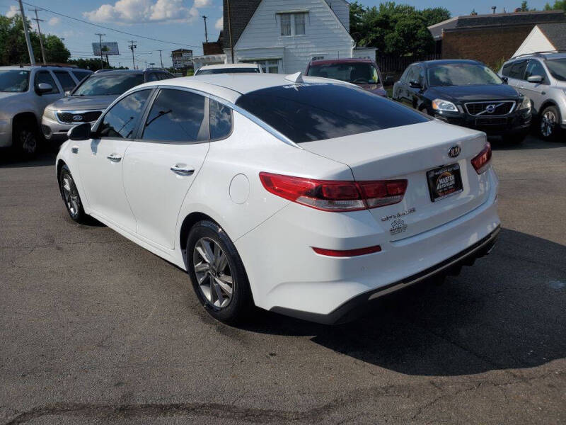 2019 Kia Optima LX