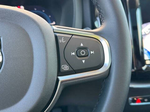 2025 Volvo XC60 T8 Core Dark Theme