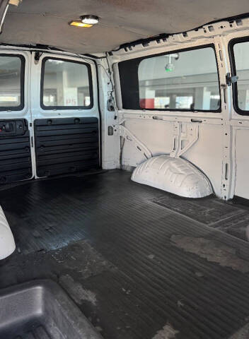 2012 Chevrolet Express 3500