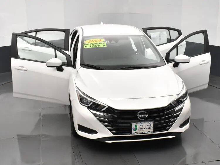 2024 Nissan Versa SV