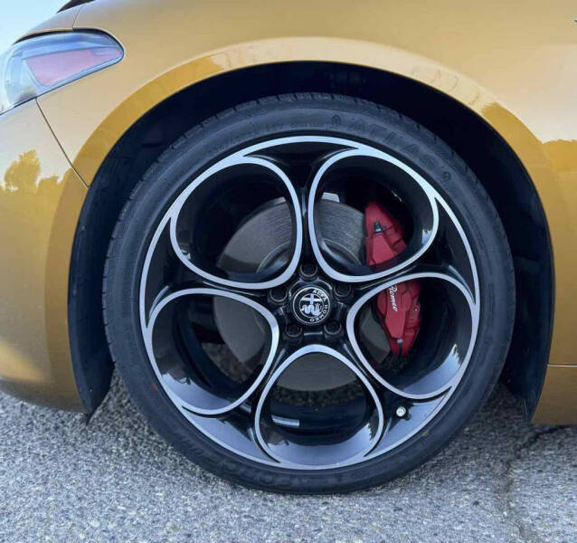 2023 Alfa Romeo Giulia Veloce