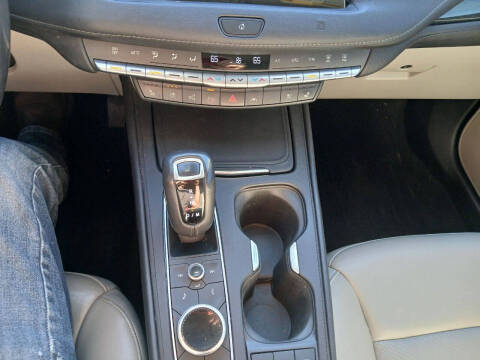 2019 Cadillac XT4 Premium Luxury