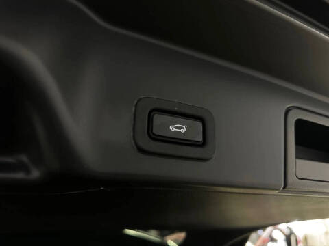 2022 Land Rover Range Rover Evoque P250 R-Dynamic S