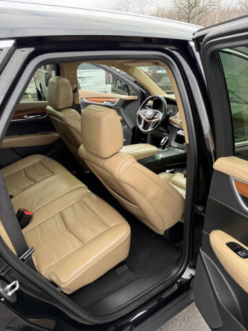 2017 Cadillac XT5 Platinum