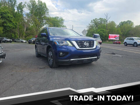 2017 Nissan Pathfinder SV