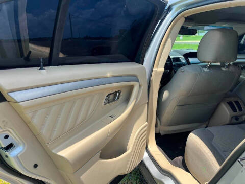 2018 Ford Taurus SEL